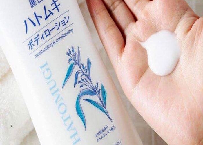 sữa rửa mặt hatomugi dùng cho da gì