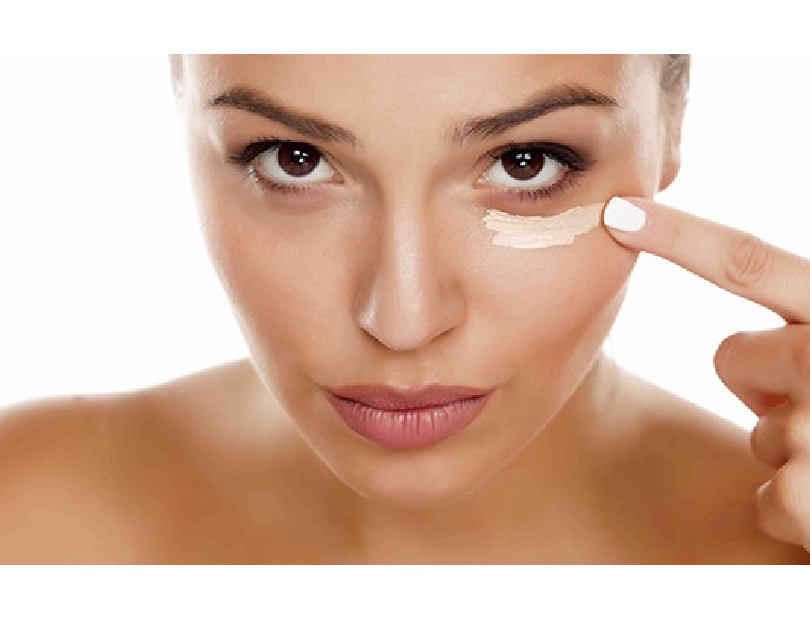 Cần làm gì khi sử dụng kem trị thâm quầng mắt?