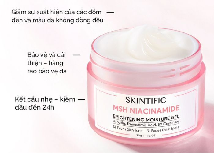 Kem dưỡng ẩm Skintific màu hồng có kết cấu mỏng nhẹ nhanh thẩm thấu vào da