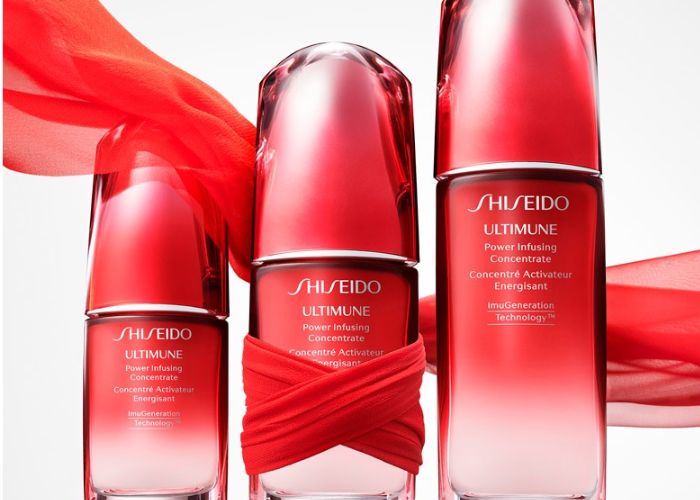 Kết cấu của serum Shiseido Ultimune mỏng nhẹ nhanh thẩm thấu vào trong da