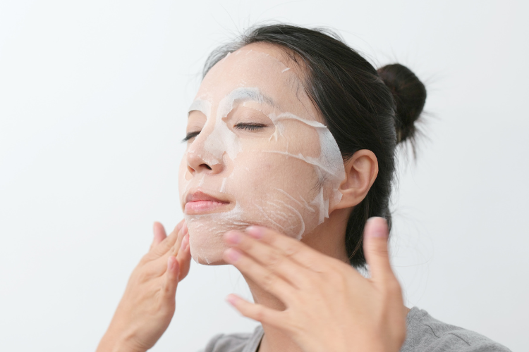 Với việc tuân thủ đúng quy trình sử dụng, bạn sẽ có thể tận hưởng các lợi ích của mặt nạ nâng cơ Mediheal và giúp da trở nên căng mịn hơn