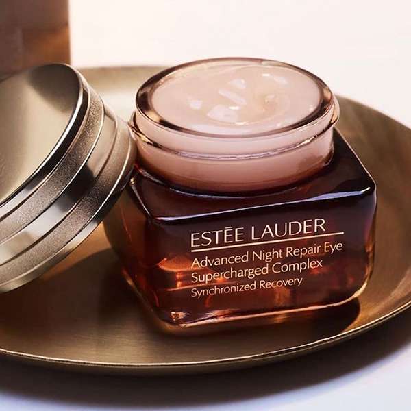 Hạn sử dụng kem mắt Estee Lauder bao lâu? Xem như thế nào? 