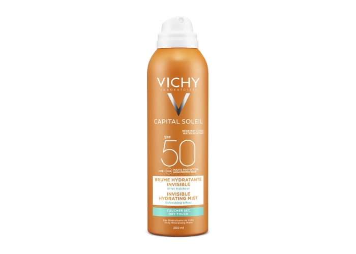 Xịt chống nắng Capital Soleil Invisible Hydrating Mist SPF50+ thực sự lâu trôi và giữ ẩm mượt cả ngày?