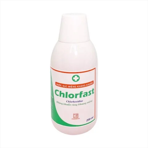 Nước súc miệng kháng khuẩn Chlorfast 250ml