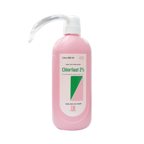 Dung dịch rửa tay sát khuẩn Chlorfast 2% 800ml
